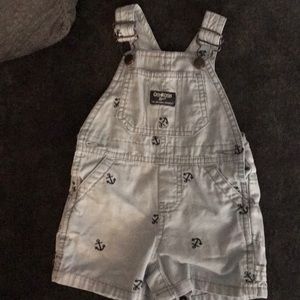 Overall shorts
